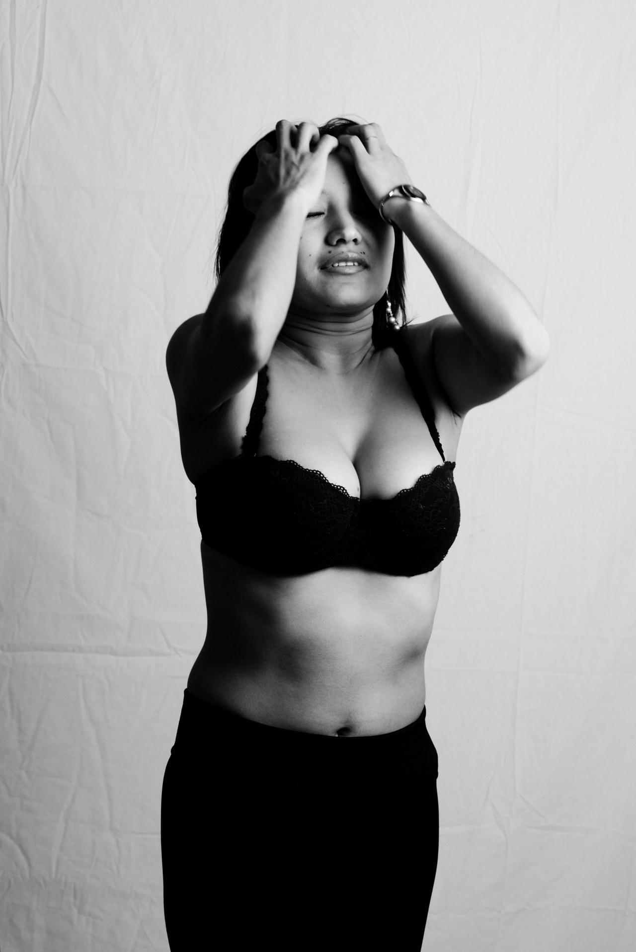 No Nude | 2020-12 | Eastern opulent girl | giovannipasiniphoto.com