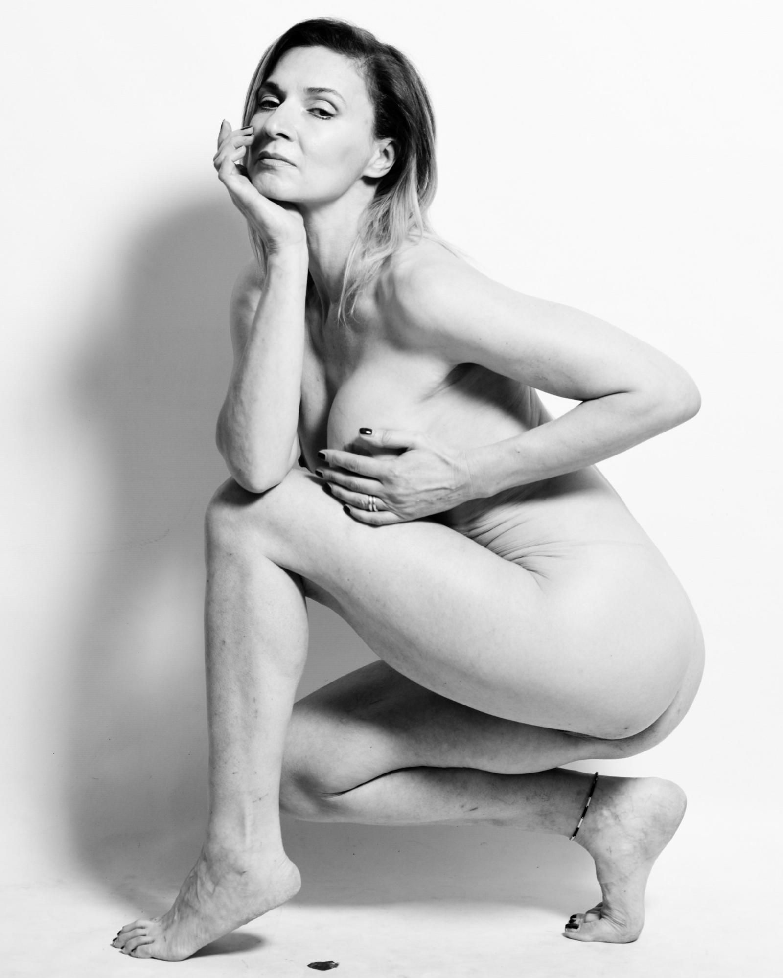 No Nude | 2020-12 | Sarcastic Lady | giovannipasiniphoto.com