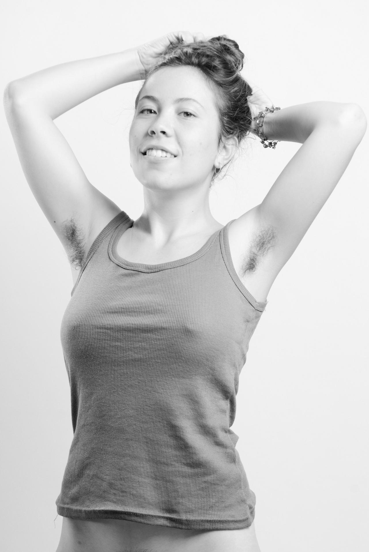 No Nude | 2020-12 | Smiling Girl | giovannipasiniphoto.com