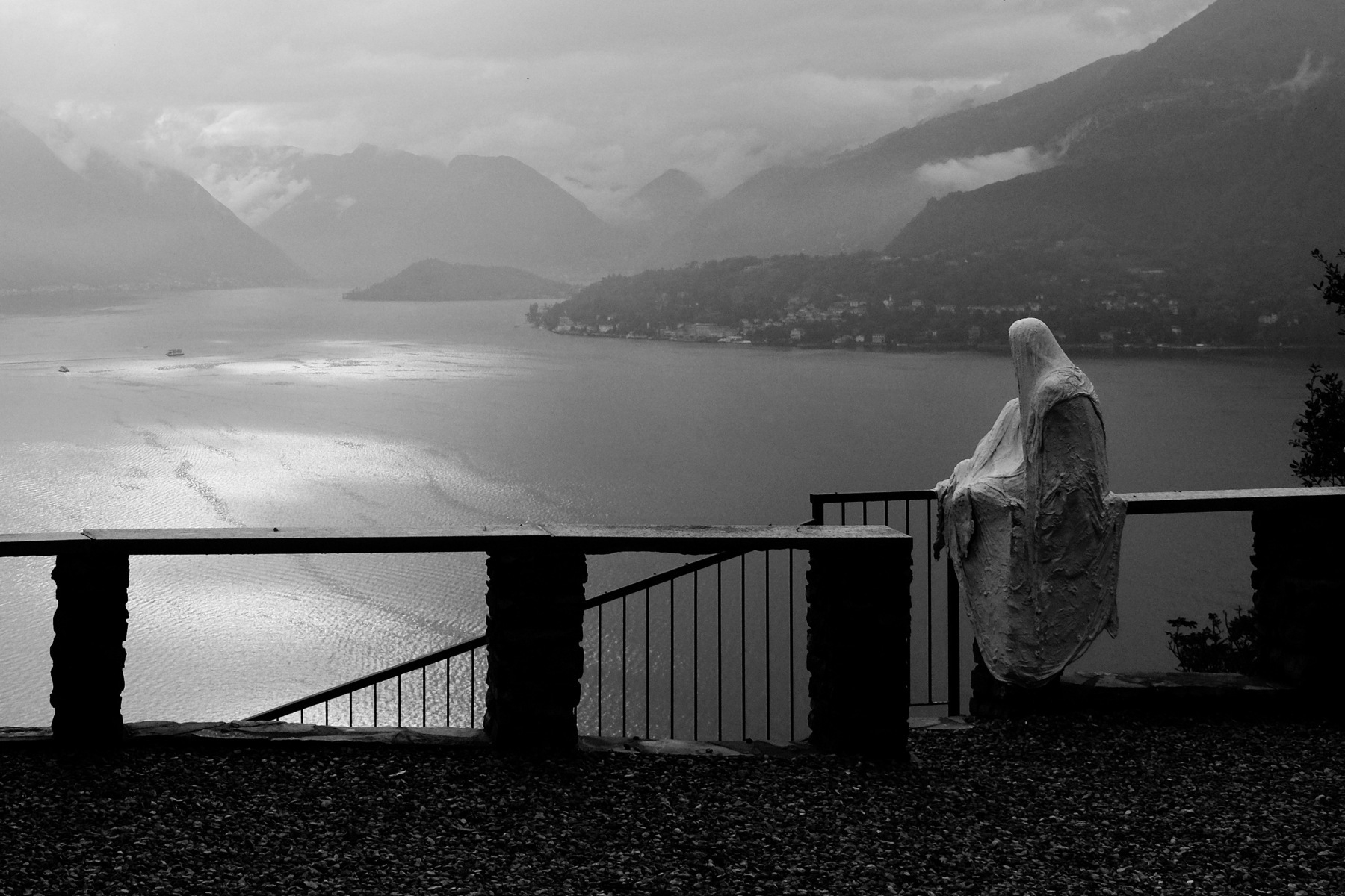 Landscape | 2021-01 | Ghost, Vezio | giovannipasiniphoto.com