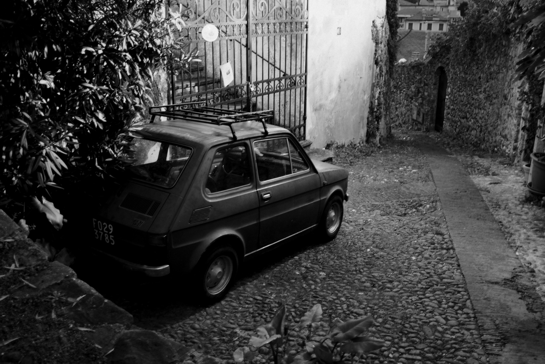 Landscape | 2021-01 | Car, Levanto | giovannipasiniphoto.com