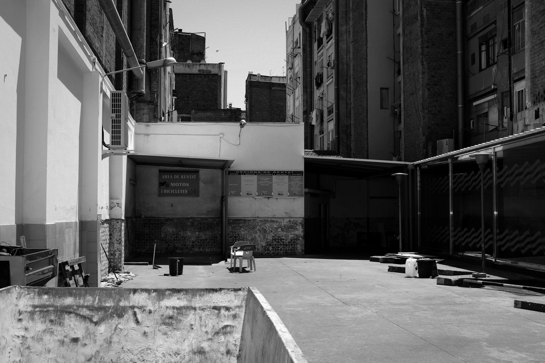 Landscape | 2021-01 | Backyard, Barcelona | giovannipasiniphoto.com