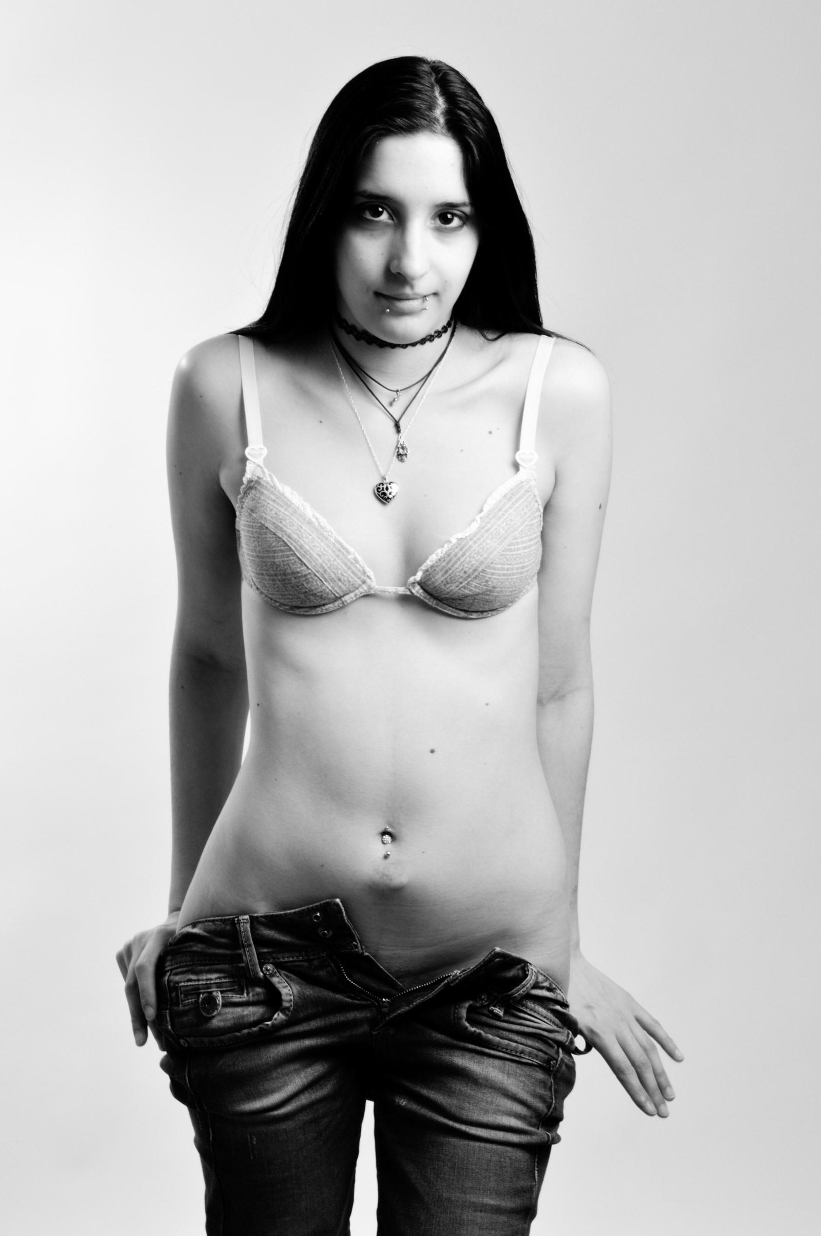 No Nude | 2021-01 | Daring teen | giovannipasiniphoto.com