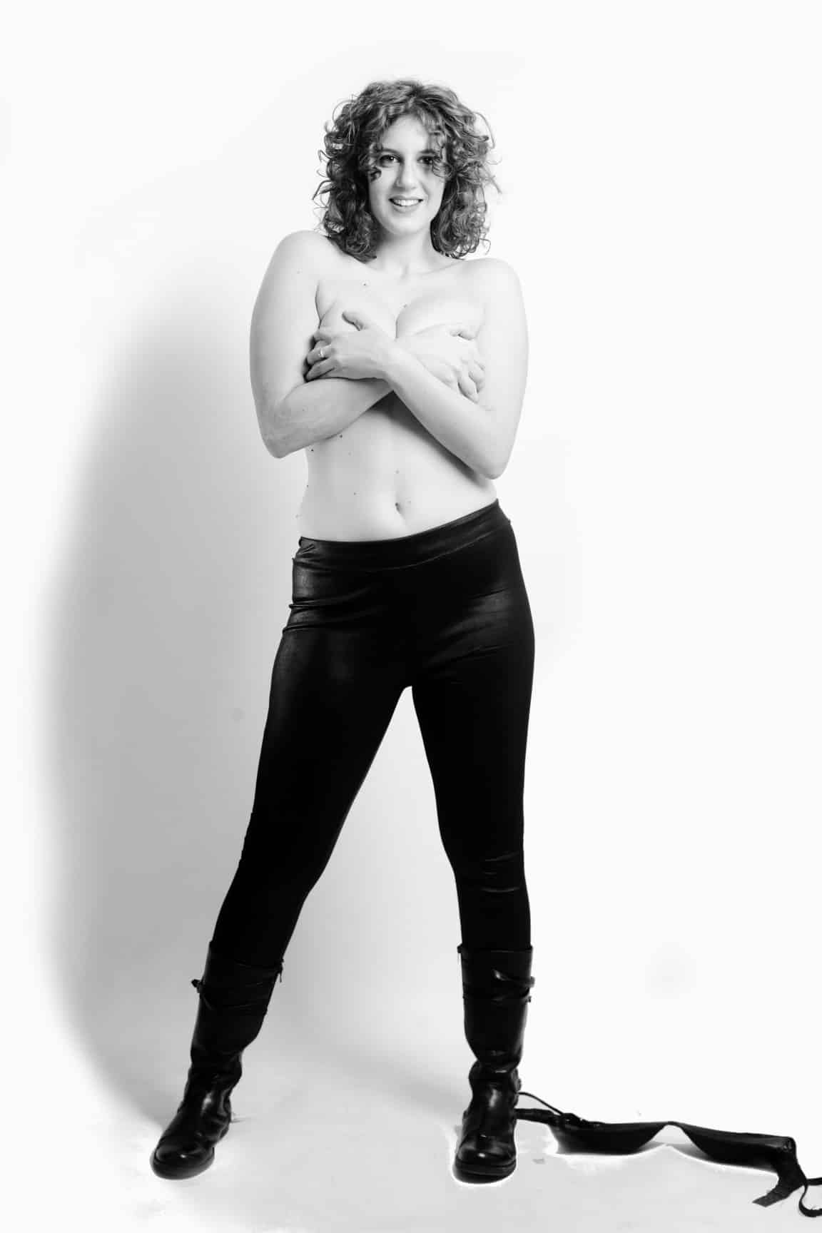 No Nude | 2021-04 | Braless Woman | giovannipasiniphoto.com