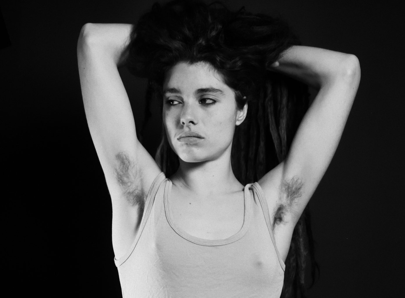 No Nude | 2022-02 | manya muse suspicious girl | giovannipasiniphoto.com