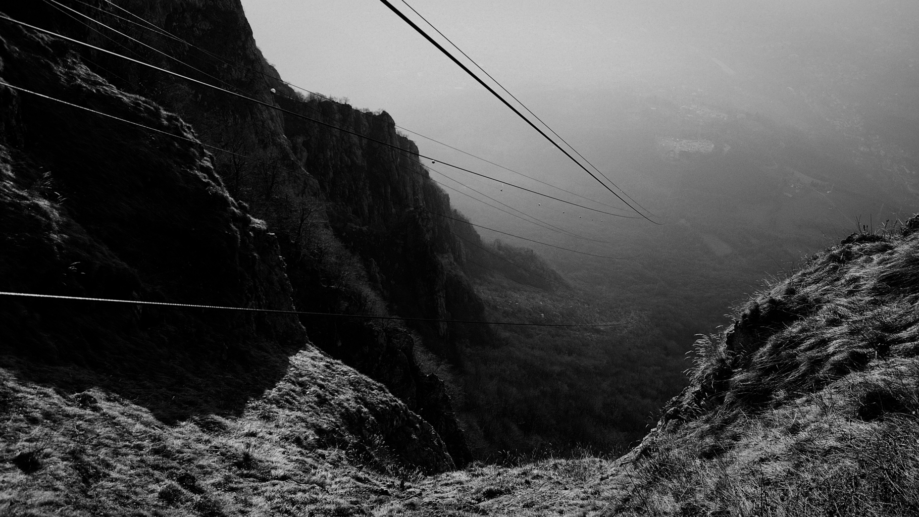 landscape | 2021-01 | Cables (Piani di Erna) | giovannipasiniphoto.com